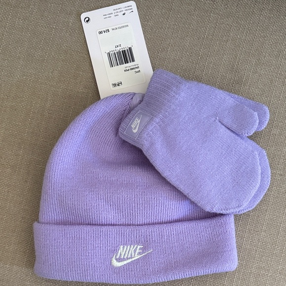 Nike Other - 🆕Nike Kids Light Purple Beanie and Mittens Set